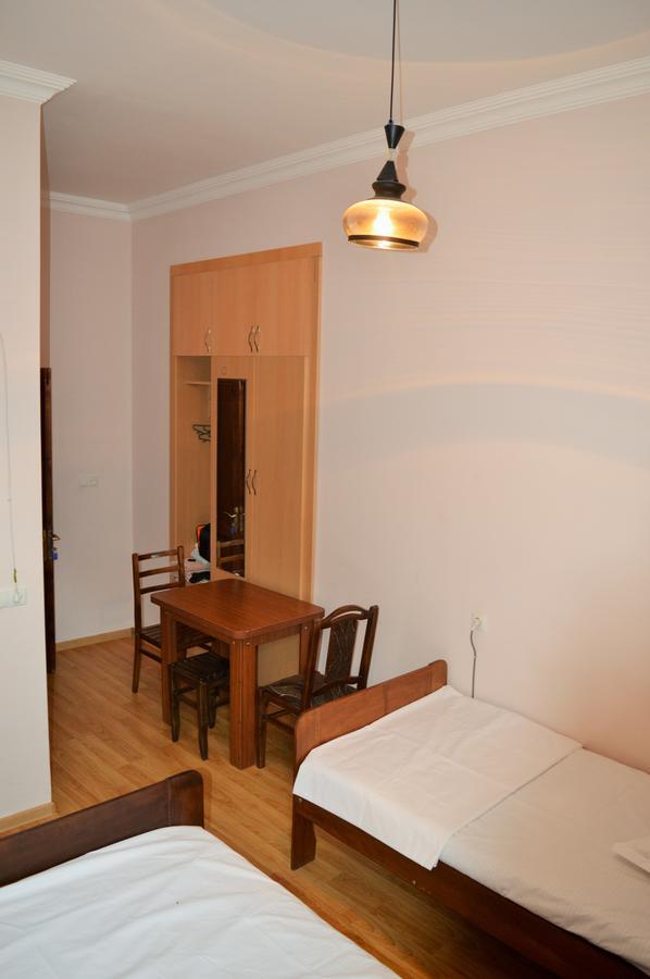 Hotel Tedi 克瓦雷利 外观 照片